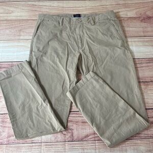 UNTUCKit Pants Mens 34x32 (35x30.5 Actual) St. Clair Straight Fit Chino Khaki‎